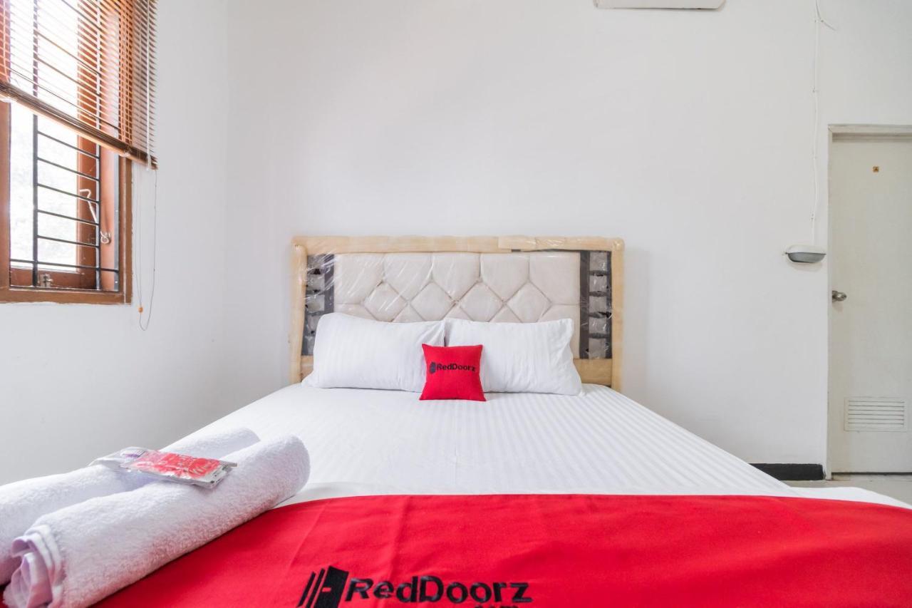 מלון Reddoorz Near Terminal Bubulak בוגור מראה חיצוני תמונה