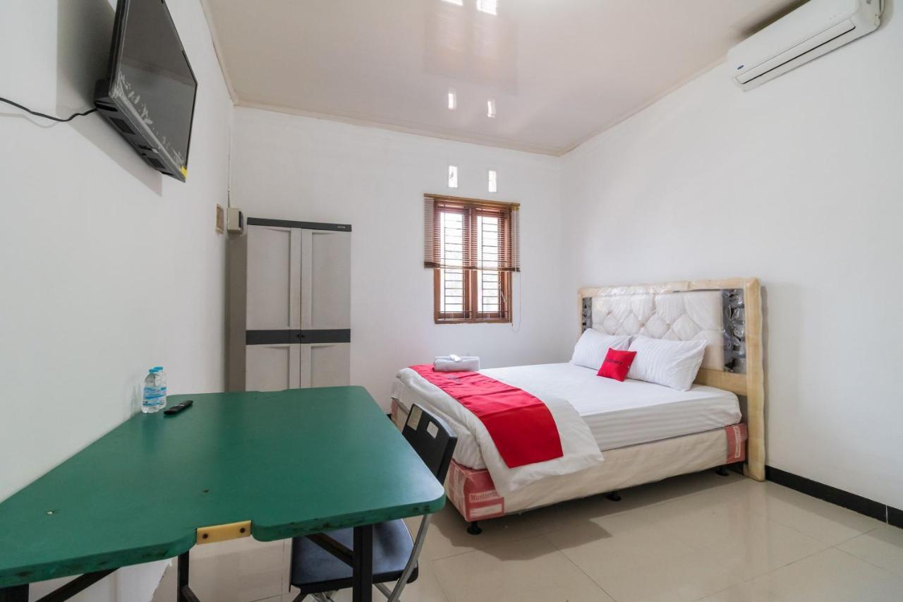 מלון Reddoorz Near Terminal Bubulak בוגור מראה חיצוני תמונה