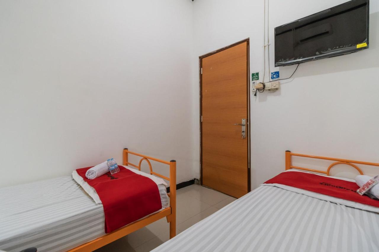 מלון Reddoorz Near Terminal Bubulak בוגור מראה חיצוני תמונה