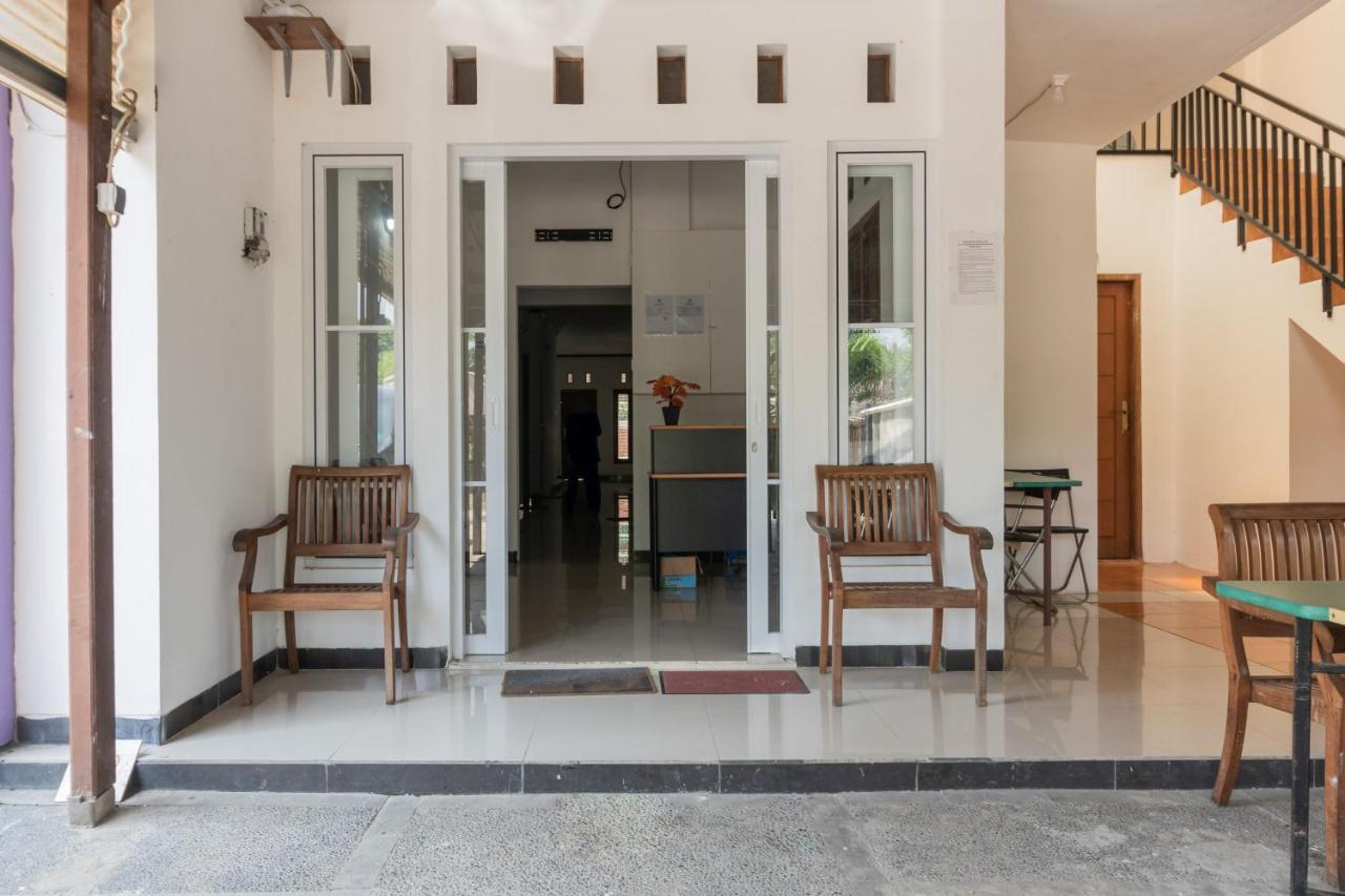 מלון Reddoorz Near Terminal Bubulak בוגור מראה חיצוני תמונה